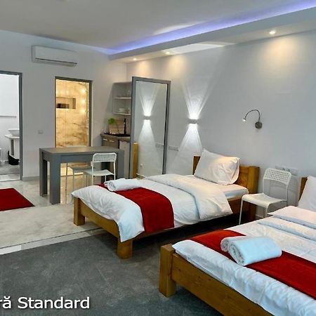 Casa Eden - Apartamente Langa Lac Колибица Экстерьер фото