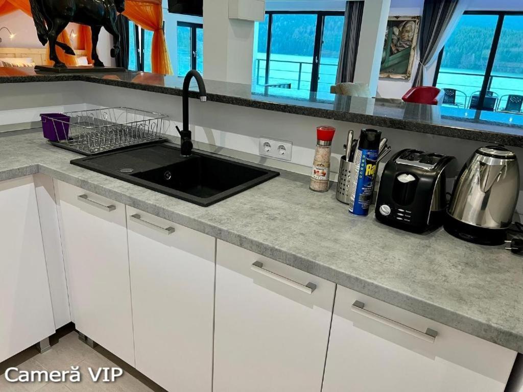 Casa Eden - Apartamente Langa Lac Колибица Экстерьер фото